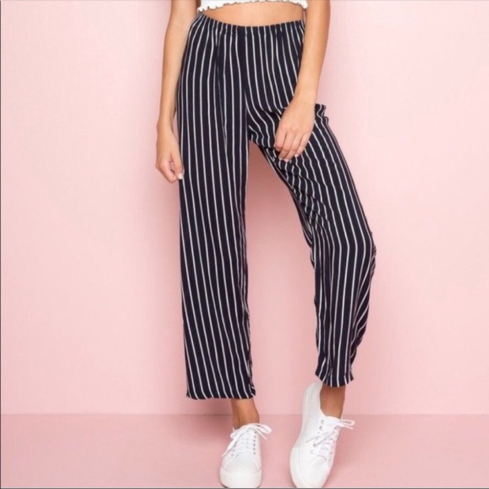 EUC. Brandy Melville striped pants.